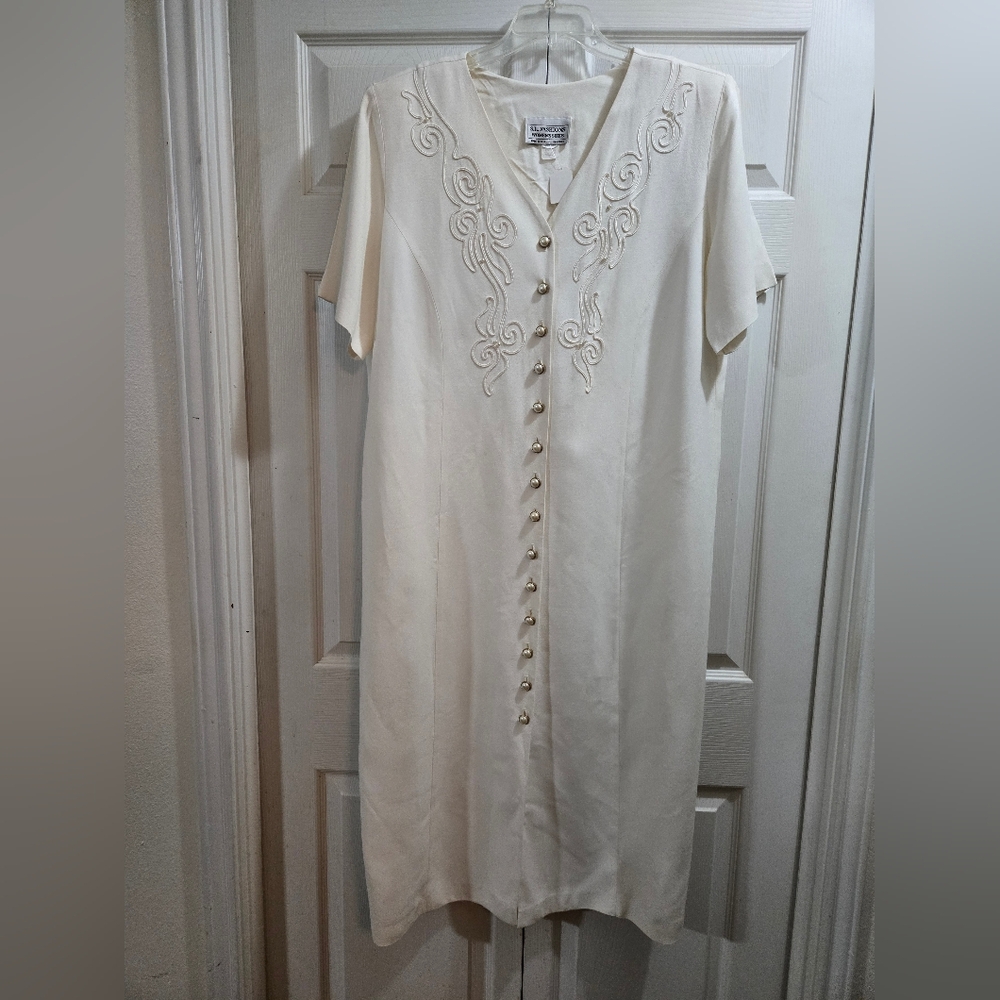 S.L. Fashions Cream Button-Down Maxi Dress, Size 20 - Picture 2 of 16